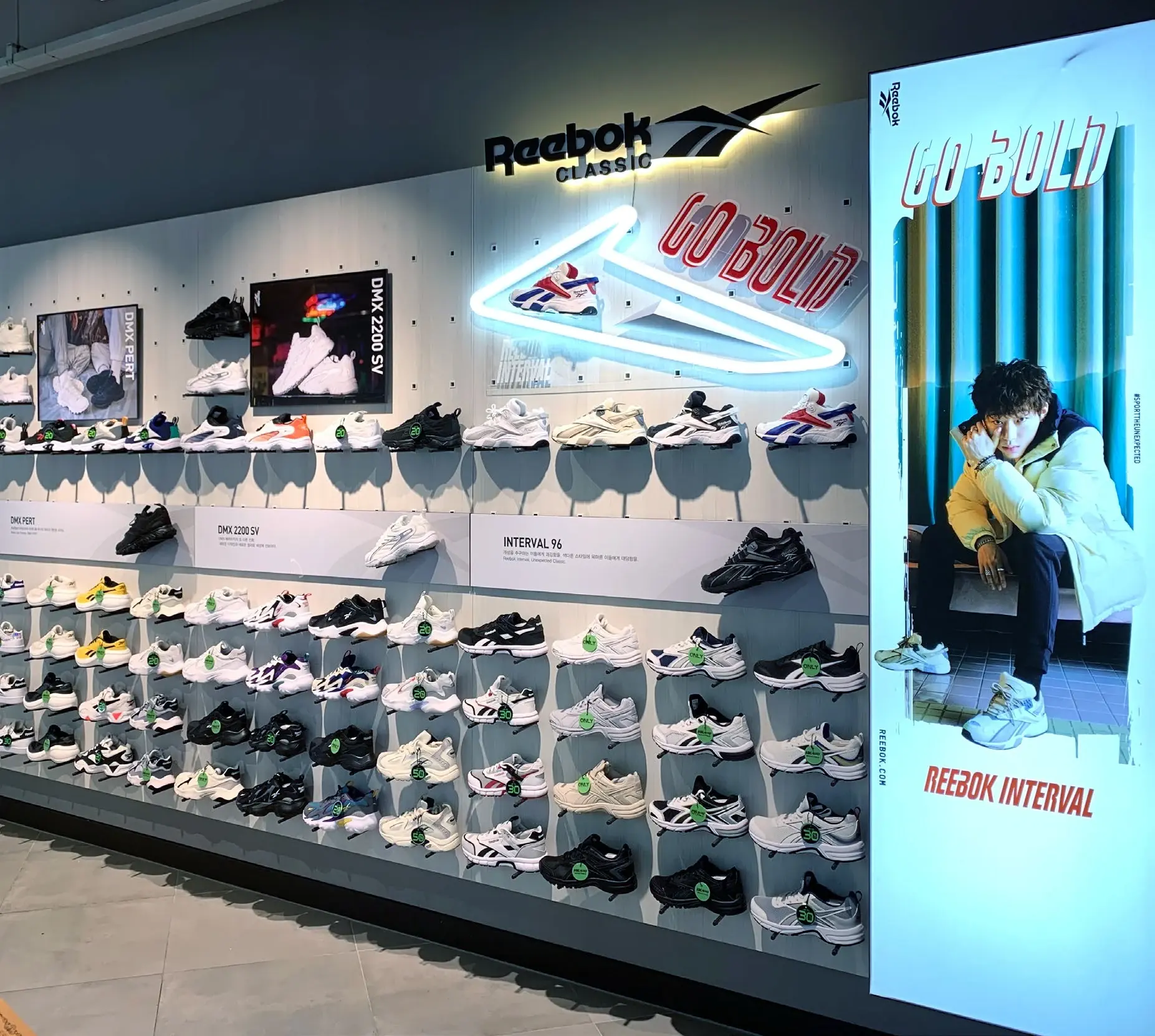 REEBOK INTERVAL 96 프로모션 캠페인 — VMD/인스토어 캠페인 프로젝트 · 킬슨 스튜디오